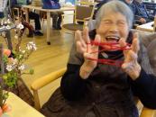 童心に帰ってあやとりに夢中です。指の動きは衰えていません!!